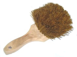 FOAM HANDLE WIRE BRUSH - Click Image to Close